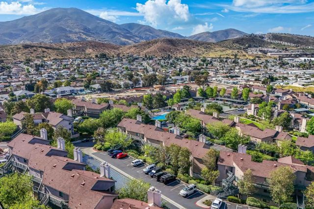 2946 Anawood Way, Spring Valley, CA 91978