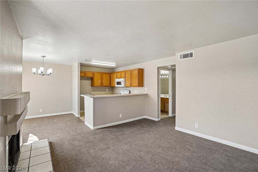 2962 Juniper Hills Boulevard 201, Las Vegas, NV 89142 — photo 5
