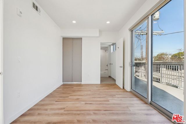 1814 Federal Avenue 303, Los Angeles, CA 90025