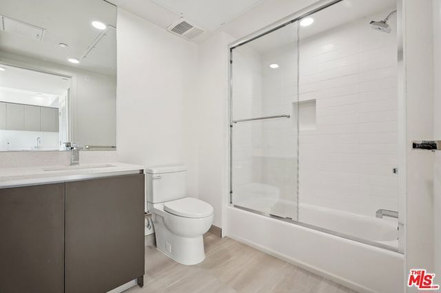 1814 Federal Avenue 303, Los Angeles, CA 90025