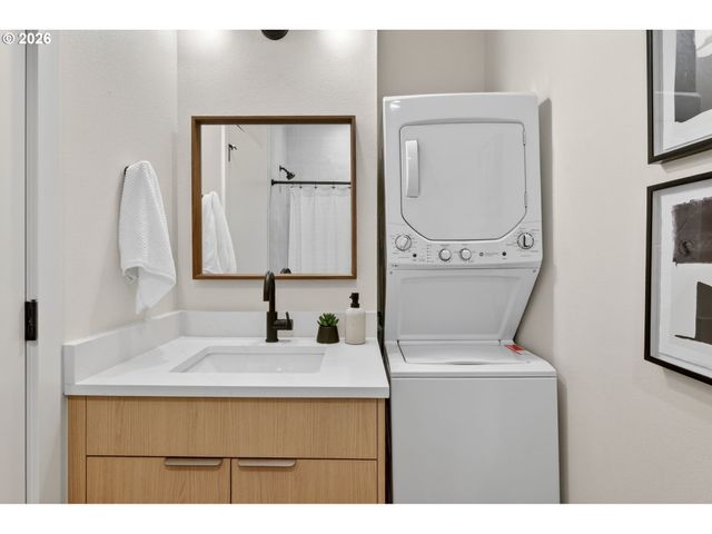 41976 Ne 66TH Ave, Portland, OR 97218