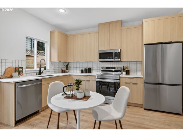 41976 Ne 66TH Ave, Portland, OR 97218