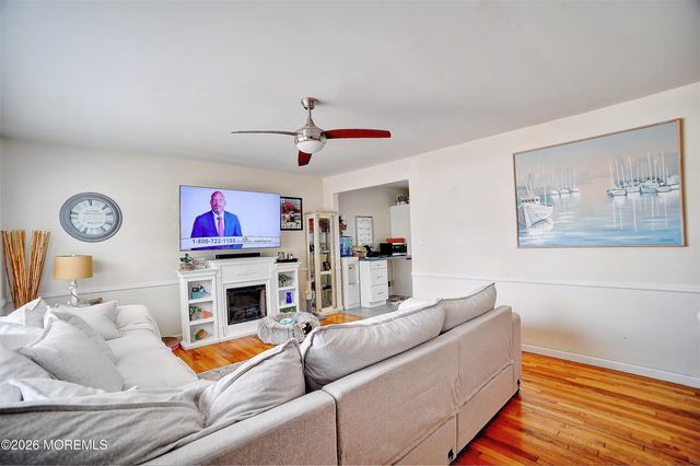 778 Tunney Point Drive, Toms River, NJ 08753