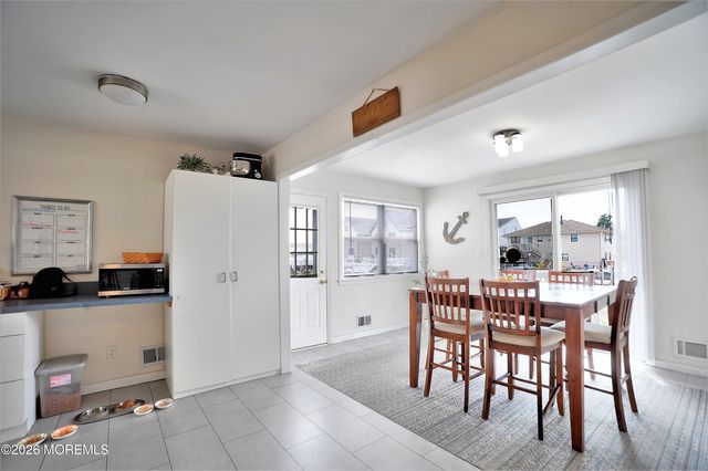 778 Tunney Point Drive, Toms River, NJ 08753