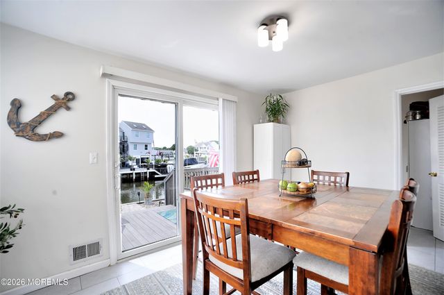 778 Tunney Point Drive, Toms River, NJ 08753