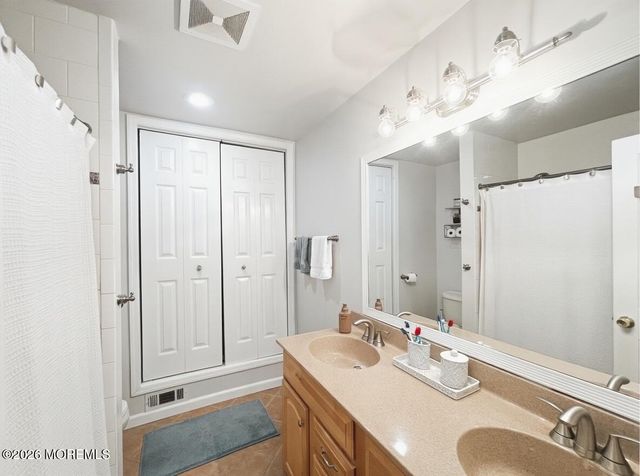 778 Tunney Point Drive, Toms River, NJ 08753
