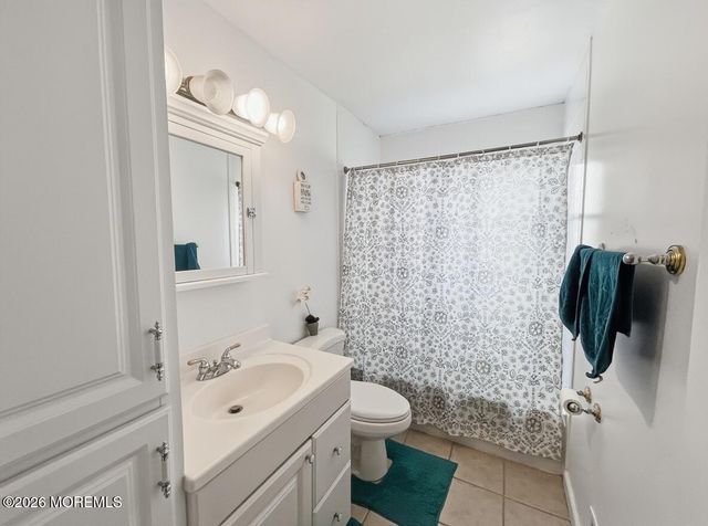 778 Tunney Point Drive, Toms River, NJ 08753
