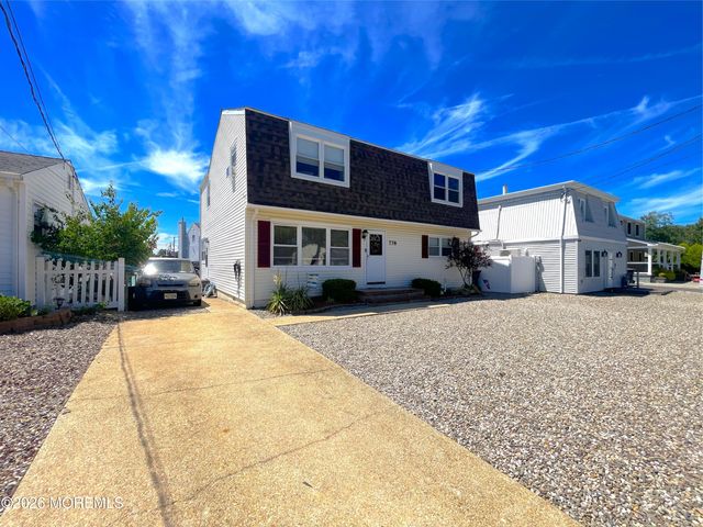 778 Tunney Point Drive, Toms River, NJ 08753