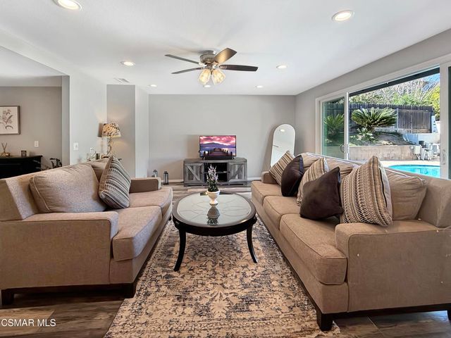 91 Calle Escalon, Camarillo, CA 93010