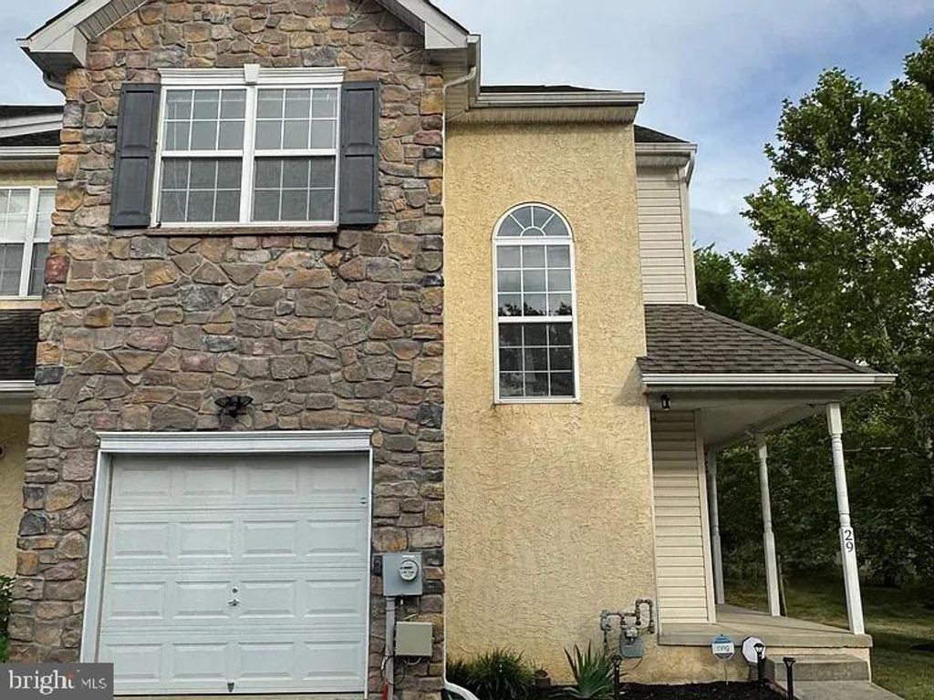 29 PRINCE DR, EAGLEVILLE, PA 19403 — exterior