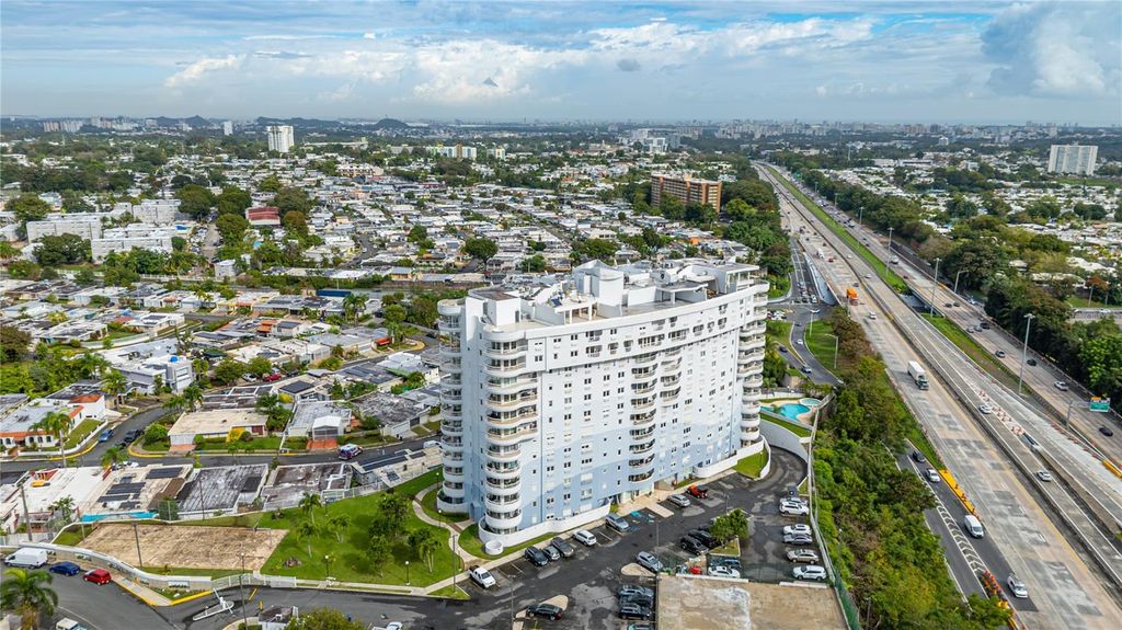 Image 34 of property listing at 1010 CALLE ORQUID 704, San Juan, PR 00927