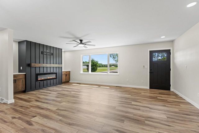 N4755 County Rd HH, Mauston, WI 53948