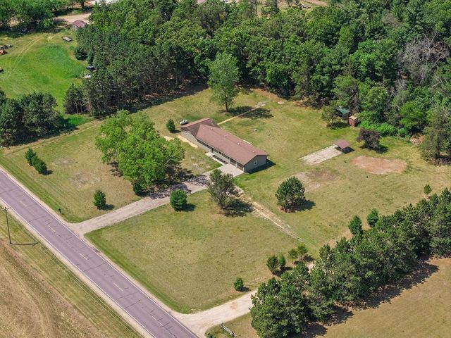 N4755 County Rd HH, Mauston, WI 53948