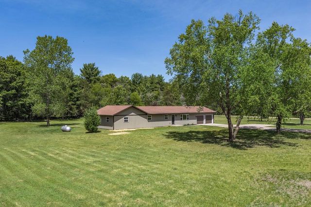 N4755 County Rd HH, Mauston, WI 53948