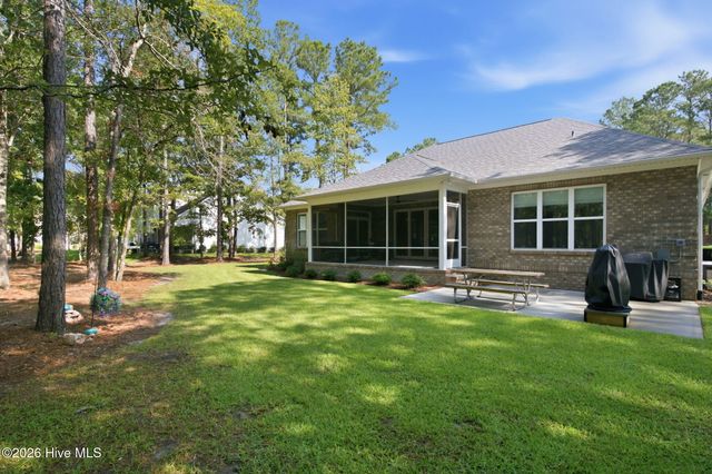 579 Hearthside Drive SE, Bolivia, NC 28422