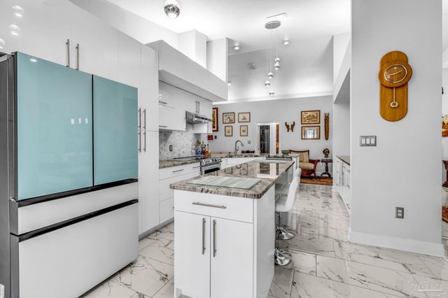 9679 Grallatorial Cir, Pensacola, FL 32507