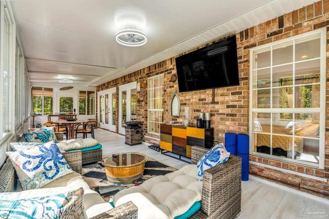 9679 Grallatorial Cir, Pensacola, FL 32507