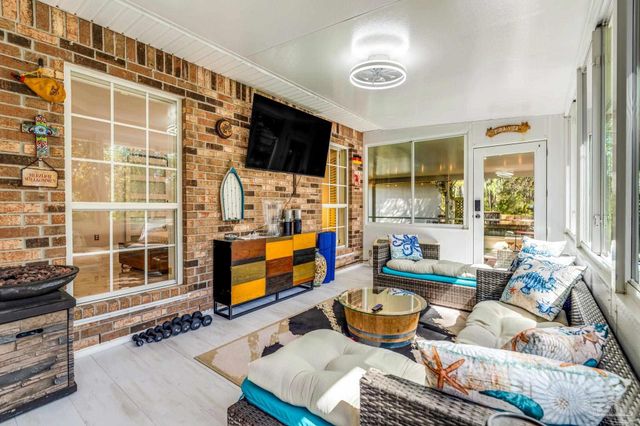 9679 Grallatorial Cir, Pensacola, FL 32507