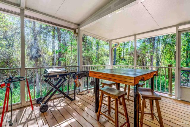 9679 Grallatorial Cir, Pensacola, FL 32507