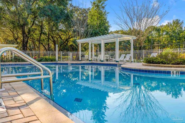 9679 Grallatorial Cir, Pensacola, FL 32507