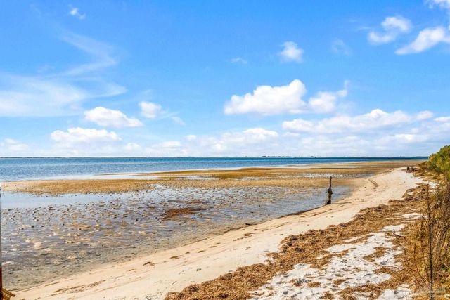 9679 Grallatorial Cir, Pensacola, FL 32507