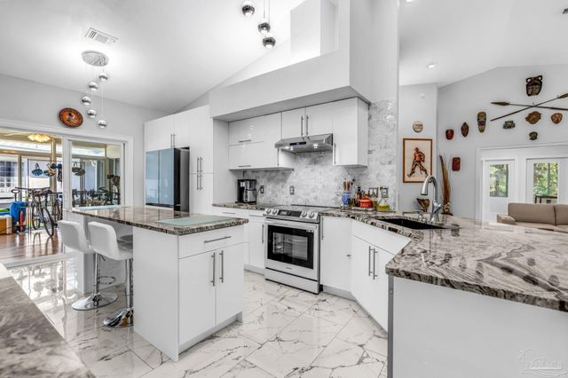 9679 Grallatorial Cir, Pensacola, FL 32507