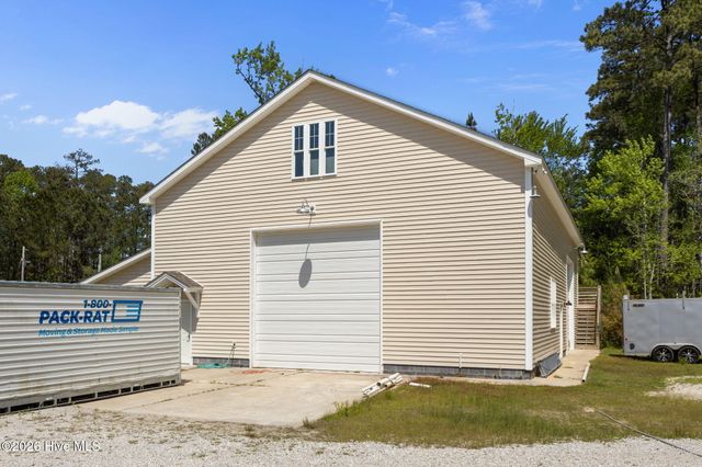 108 Blue Heron Court, Beaufort, NC 28516