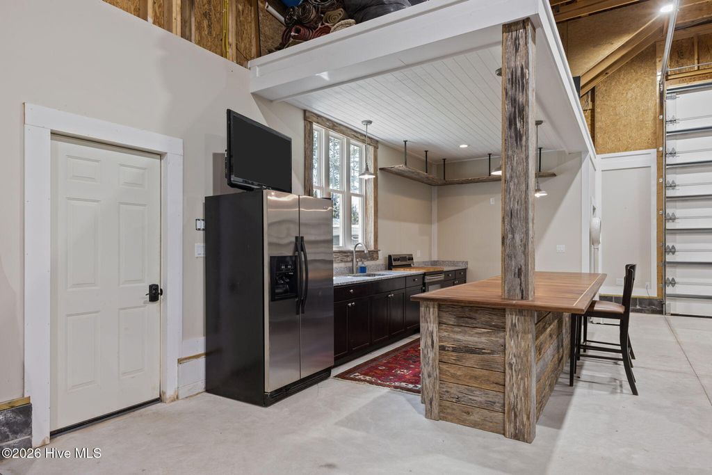 Image 37 of property listing at 108 Blue Heron Court, Beaufort, NC 28516