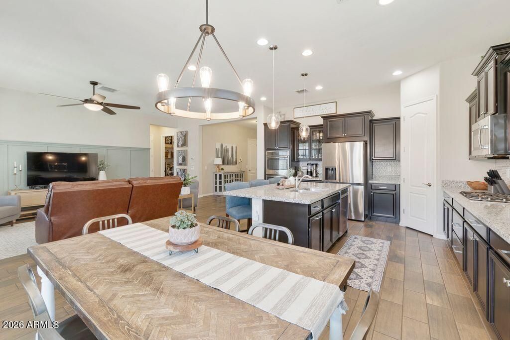 1517 W REDONDO Drive, Gilbert, AZ 85233