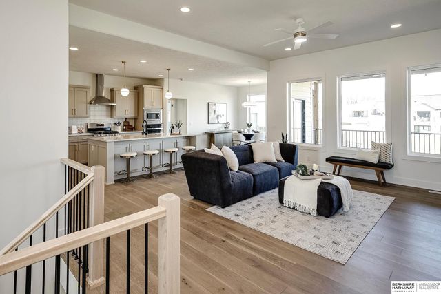 5724 N 208th Street, Elkhorn, NE 68022