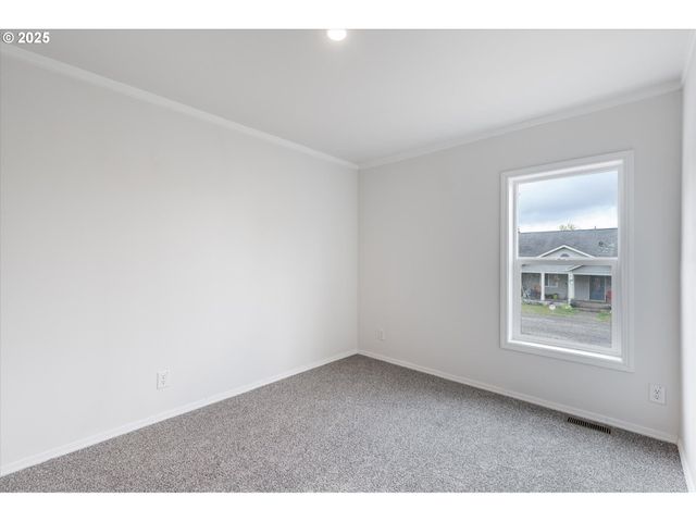 604 G St, Vader, WA 98593