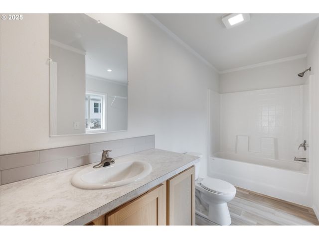 604 G St, Vader, WA 98593