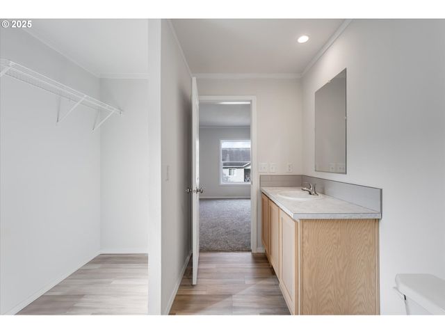 604 G St, Vader, WA 98593