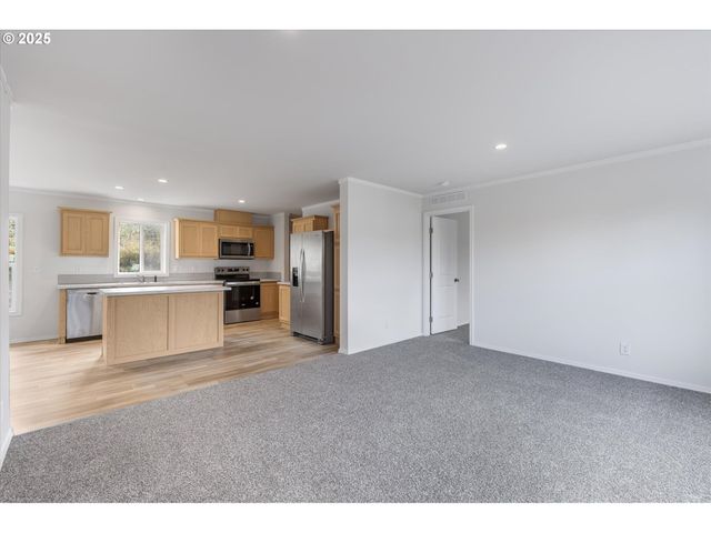 604 G St, Vader, WA 98593