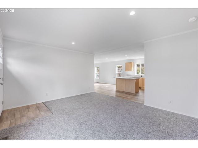 604 G St, Vader, WA 98593