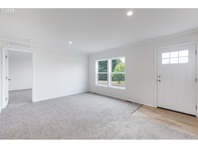 604 G St, Vader, WA 98593