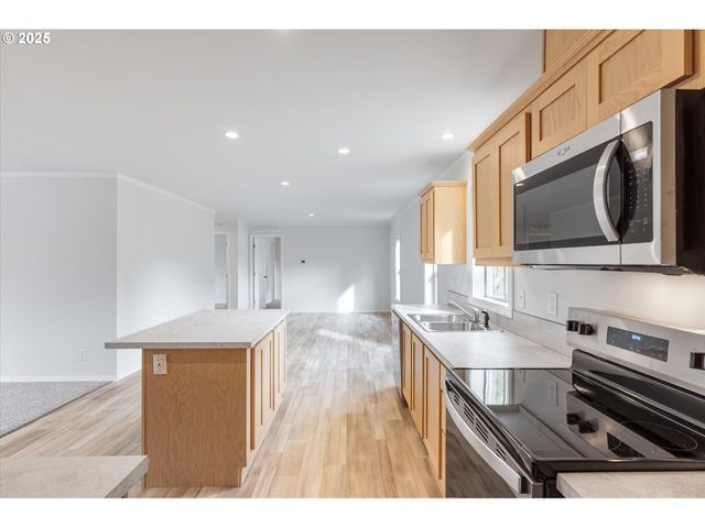 604 G St, Vader, WA 98593