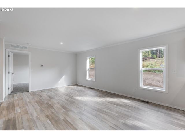 604 G St, Vader, WA 98593