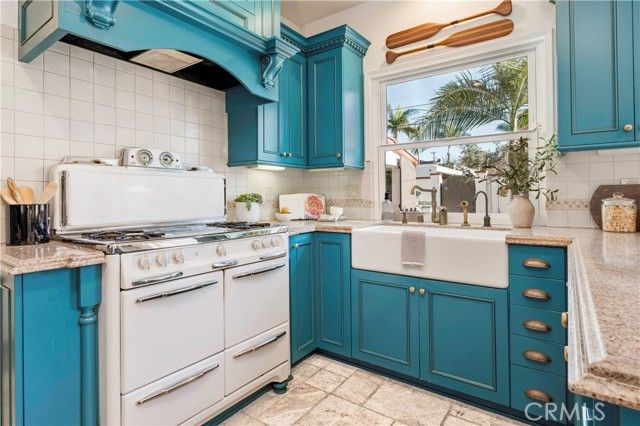 34 Ximeno Avenue, Long Beach, CA 90803