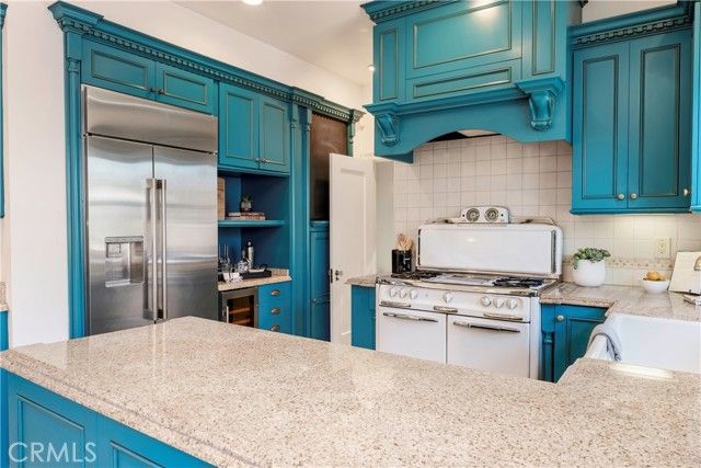 34 Ximeno Avenue, Long Beach, CA 90803