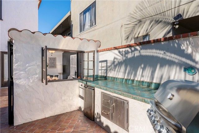 34 Ximeno Avenue, Long Beach, CA 90803