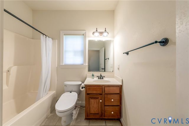 11455 Kings Pond Dr, Providence Forge, VA 23140