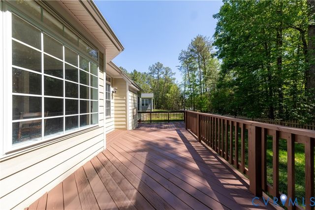 11455 Kings Pond Dr, Providence Forge, VA 23140