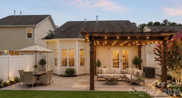 8723 Westwind Point Drive, Cornelius, NC 28031