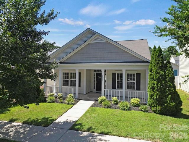 8723 Westwind Point Drive, Cornelius, NC 28031