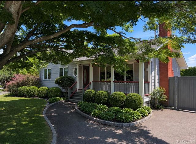 265 Sixth Avenue, Saint James, NY 11780