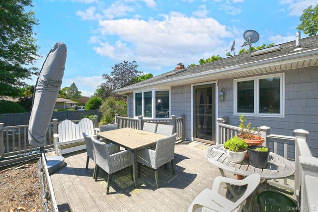 265 Sixth Avenue, Saint James, NY 11780