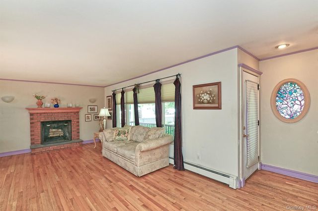 265 Sixth Avenue, Saint James, NY 11780