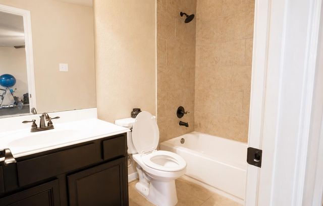 5827 Micah Lane, Rosenberg, TX 77471