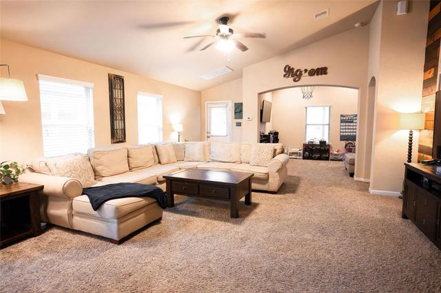5827 Micah Lane, Rosenberg, TX 77471